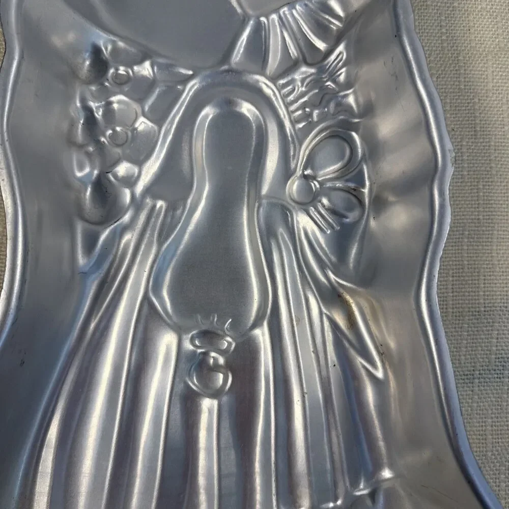 Vintage 1975 Wilton Holly Hobbie Aluminum Cake Pan Baking Mold #502-194